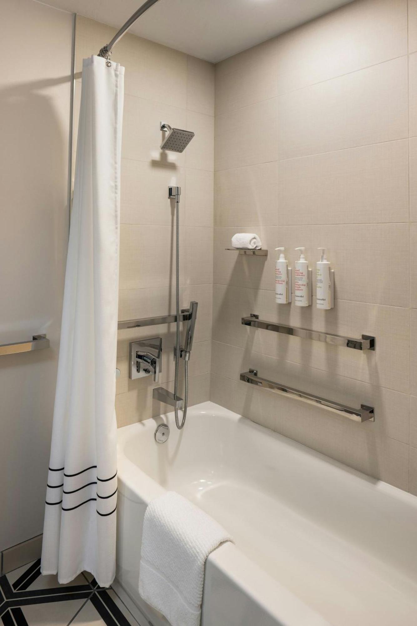 Oshkosh Marriott Waterfront Hotel & Convention Center Kültér fotó